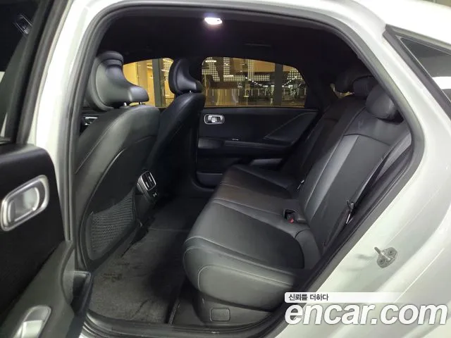 Hyundai Ioniq 6 — Фото автомобиля 9