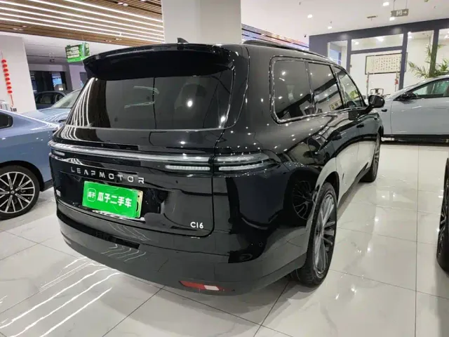 Leapmotor C16 — Фото автомобиля 4