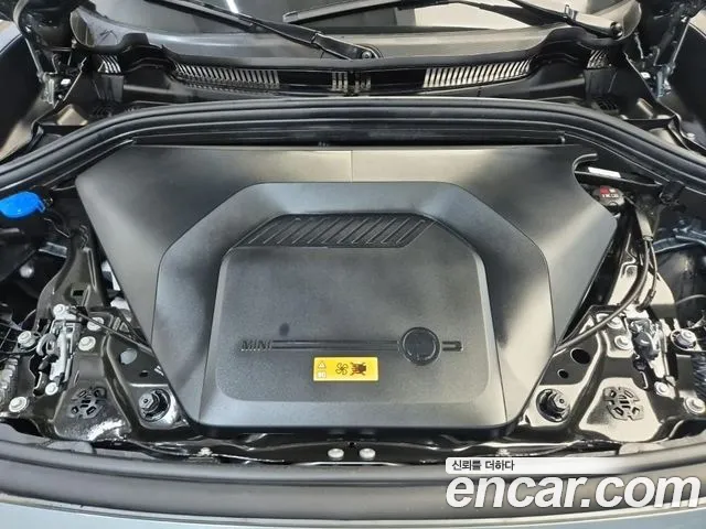 MINI Countryman Electric 3rd Gen — Фото автомобиля 5