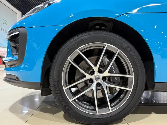 Porsche Macan — Фото автомобиля 18