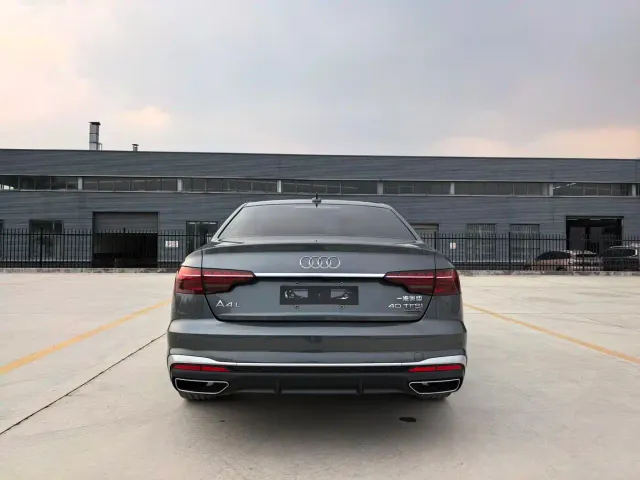 Audi A4L — Фото автомобиля 6