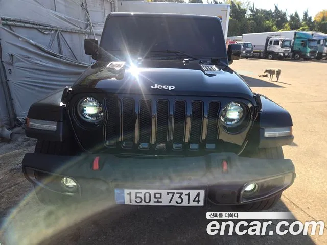 Фотография автомобиля — Jeep Wrangler JL