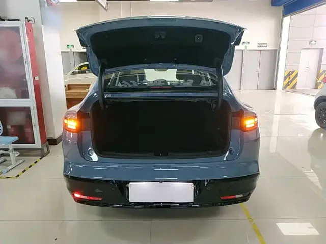 Leapmotor B01 — Фото автомобиля 18