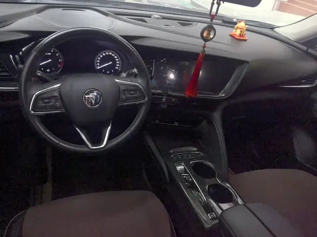Buick Envision Plus — Фото автомобиля 11