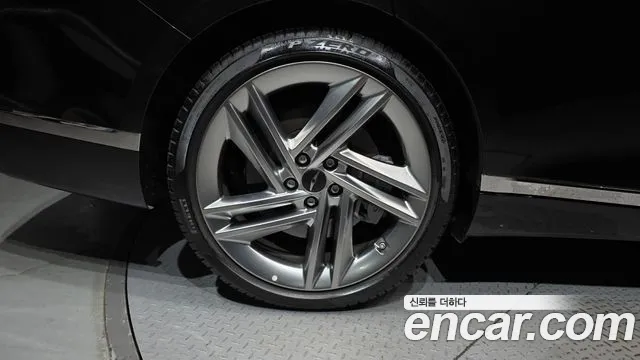 Genesis G80 Бензин 2.5 турбо 2WD — Фото автомобиля 20