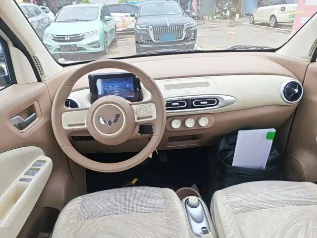 Wuling Hongguang Mini EV — Фото автомобиля 9