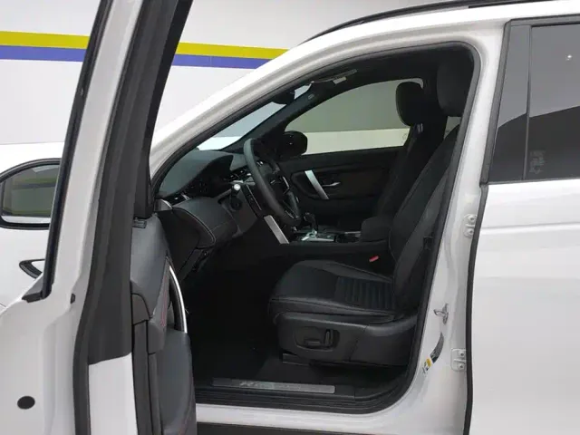 Land Rover Discovery Sport — Фото автомобиля 9