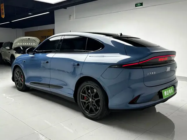 IM Motors LS6 — Фото автомобиля 7