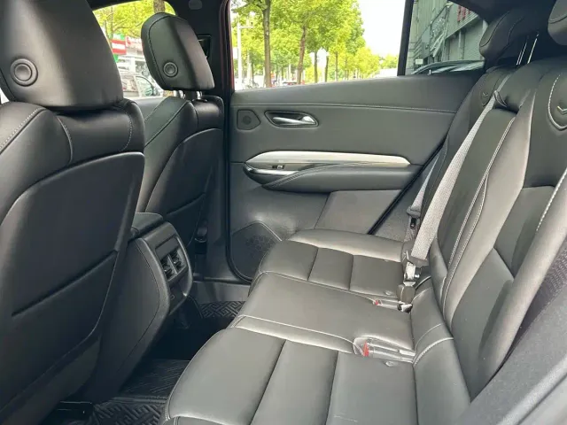 Cadillac XT4 — Фото автомобиля 9