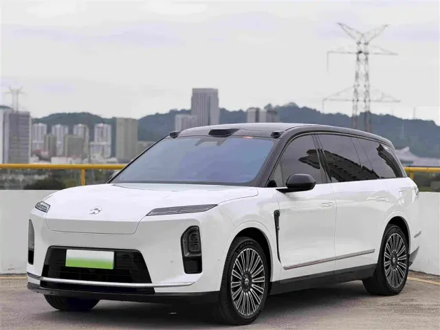 Фотография автомобиля — Nio ES8