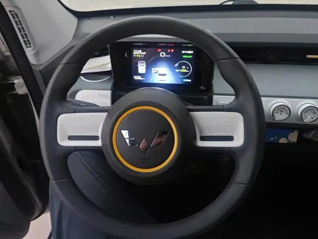 Wuling Hongguang Mini EV — Фото автомобиля 15
