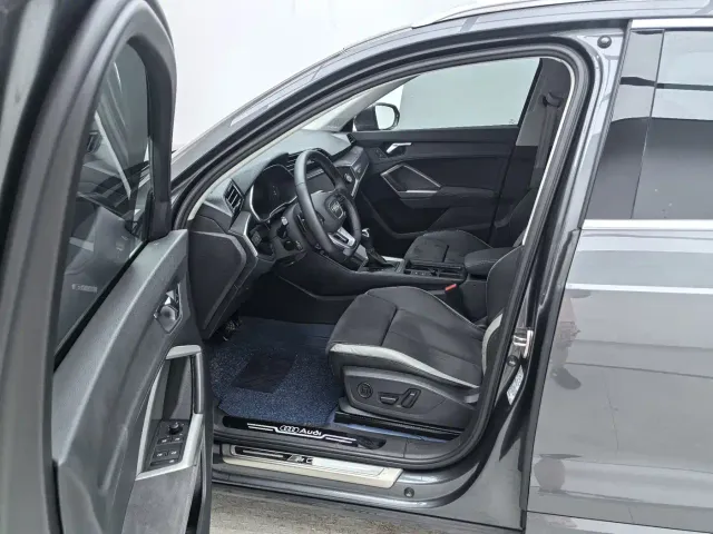 Audi Q3 — Фото автомобиля 7
