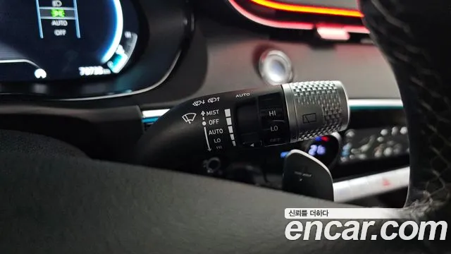 Genesis GV70 — Фото автомобиля 24