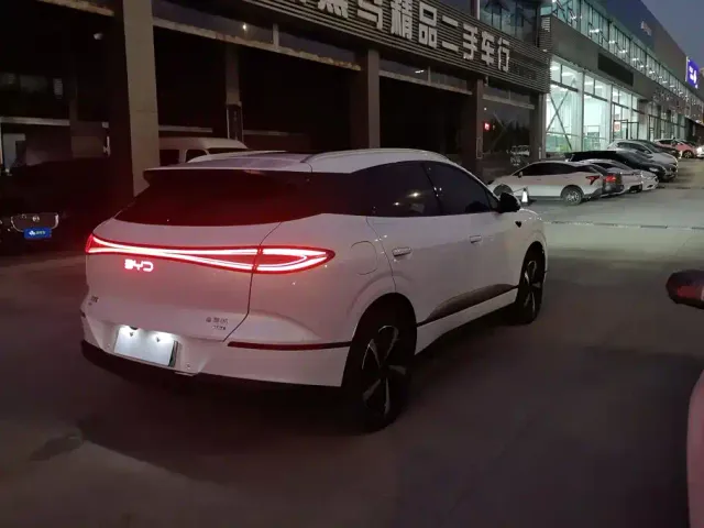 BYD Sealion 06 — Фото автомобиля 3