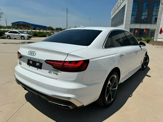 Audi A4L — Фото автомобиля 4