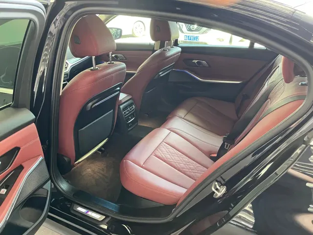 BMW 3 Series — Фото автомобиля 18