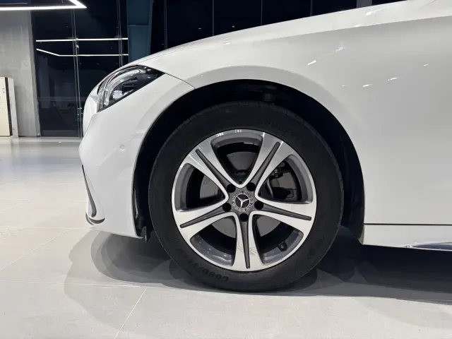 Mercedes-Benz C-Class — Фото автомобиля 16