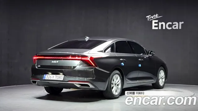 Kia K8 — Фото автомобиля 2