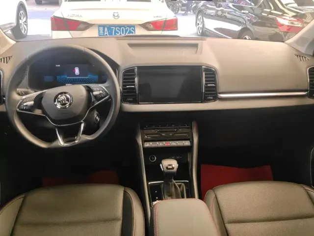 Skoda Karoq — Фото автомобиля 12