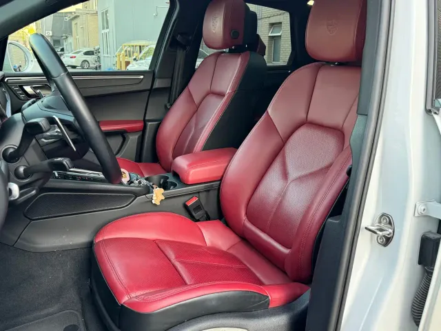 Porsche Macan — Фото автомобиля 9