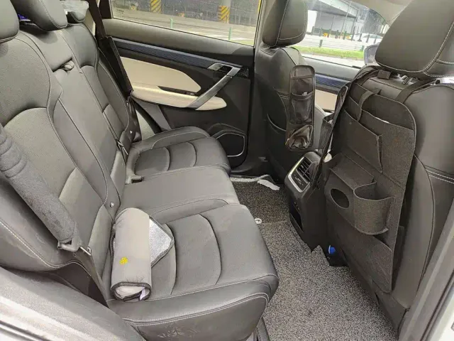 Geely Boyue — Фото автомобиля 11