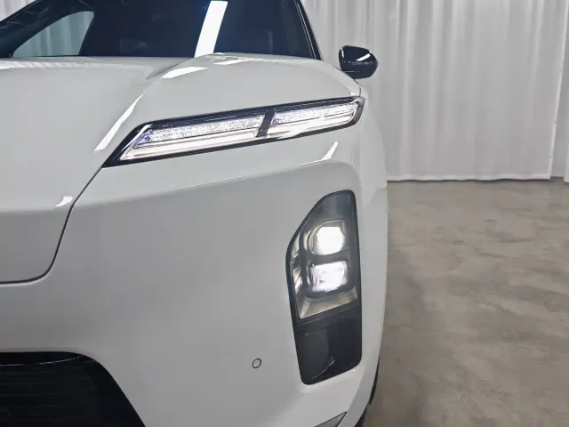 Nio ES8 — Фото автомобиля 14