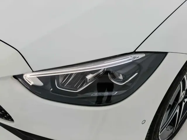Mercedes-Benz C-Class — Фото автомобиля 15