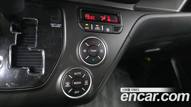 Kia RAY Новый Kia Ray Signature — Фото автомобиля 17