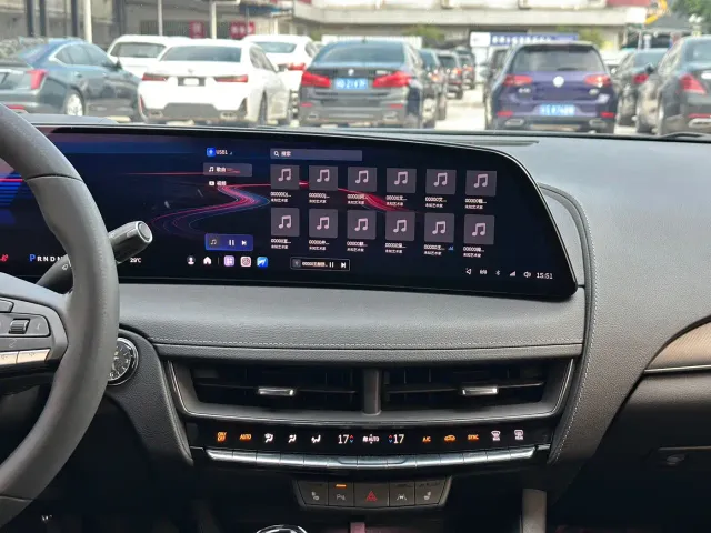 Cadillac CT5 — Фото автомобиля 11