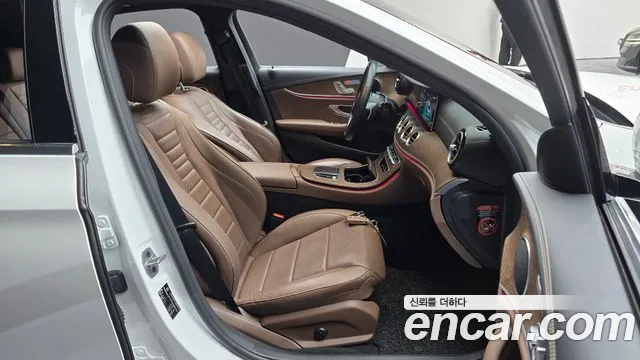 Mercedes-Benz E-Class W213 — Фото автомобиля 16