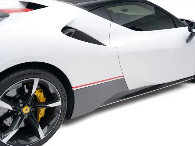 Ferrari SF90 — Фото автомобиля 12