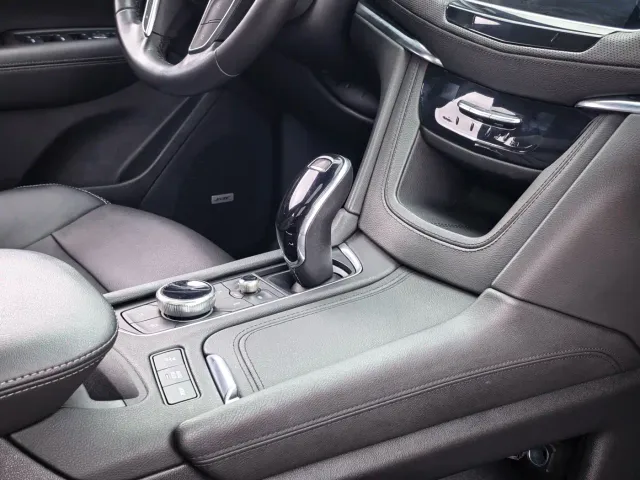 Cadillac XT5 — Фото автомобиля 30