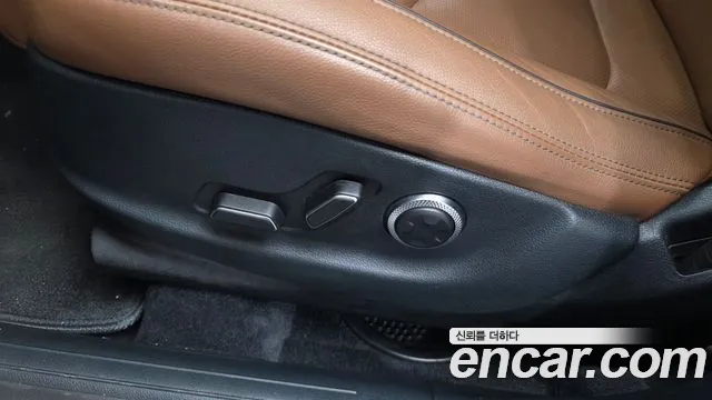 Genesis GV70 2.5T Бензин AWD — Фото автомобиля 29