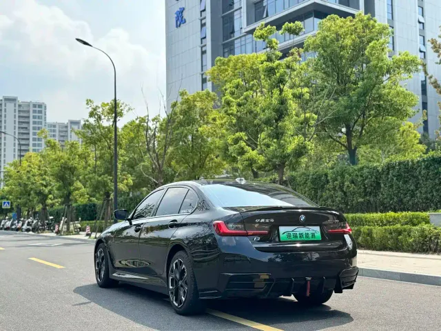 BMW i3 — Фото автомобиля 5