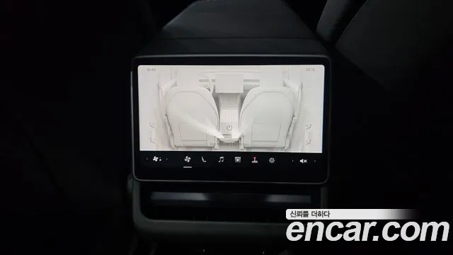 Tesla Model Y — Фото автомобиля 27