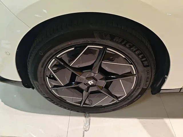 GAC Hyptec HT — Фото автомобиля 22