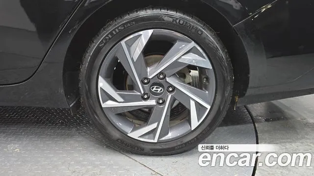 Hyundai Avante — Фото автомобиля 6