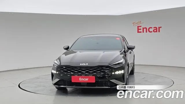 Kia K8 Hybrid — Фото автомобиля 3