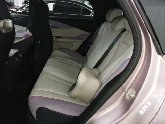 BYD Dolphin — Фото автомобиля 12