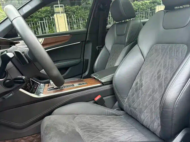 Audi A6L — Фото автомобиля 5