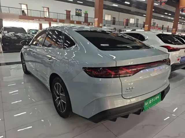BYD Qin L — Фото автомобиля 4