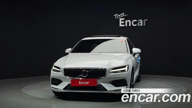 Вольво S60 S60 третьего поколения B5 Ultimate Bright — Фото автомобиля 3