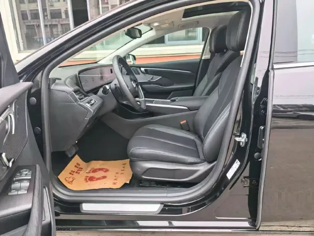 Buick LaCrosse — Фото автомобиля 4