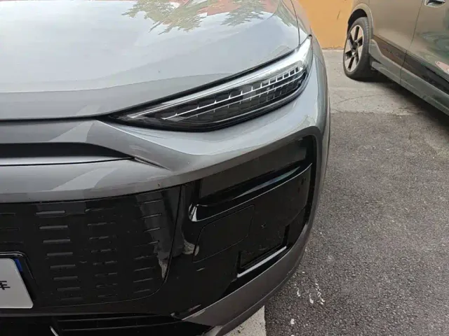 Audi Q6L e-tron — Фото автомобиля 23