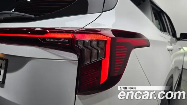 Kia Seltos — Фото автомобиля 8