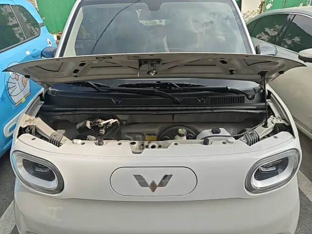 Wuling Motors Hongguang MINIEV 2024 3rd Gen 215km Advanced — Фото автомобиля 19