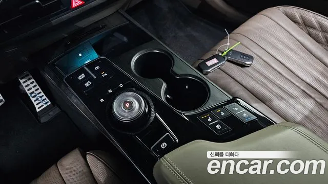 Kia K8 Hybrid — Фото автомобиля 9