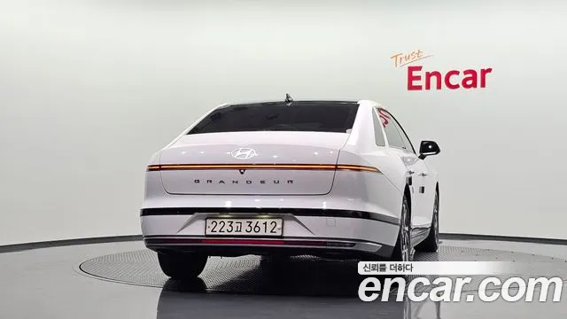 Hyundai Grandeur GN7 — Фото автомобиля 4