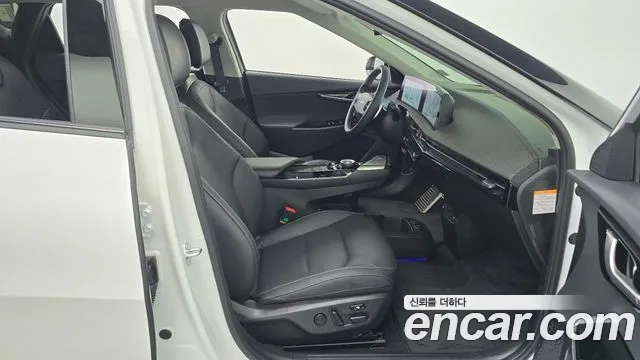 Kia EV6 — Фото автомобиля 22