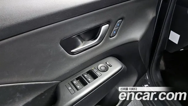 Hyundai Kona Kona (SX2) Бензин 1.6 турбо 2WD — Фото автомобиля 19